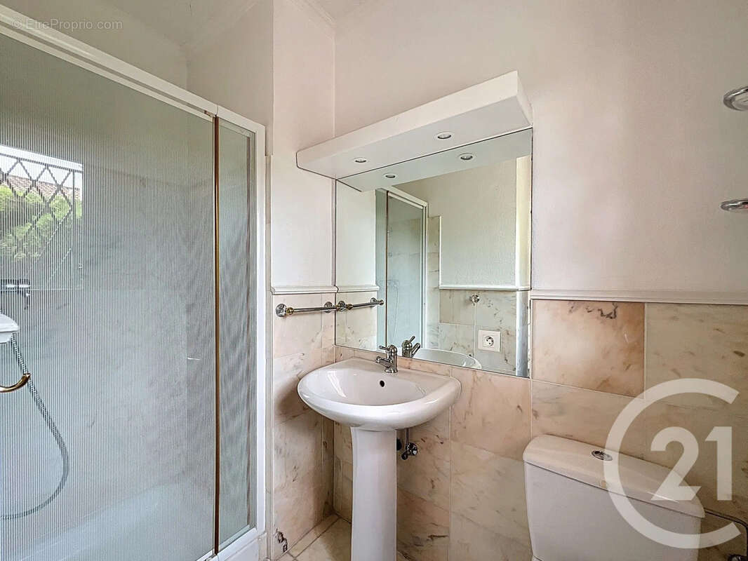 Maison à MOUGINS