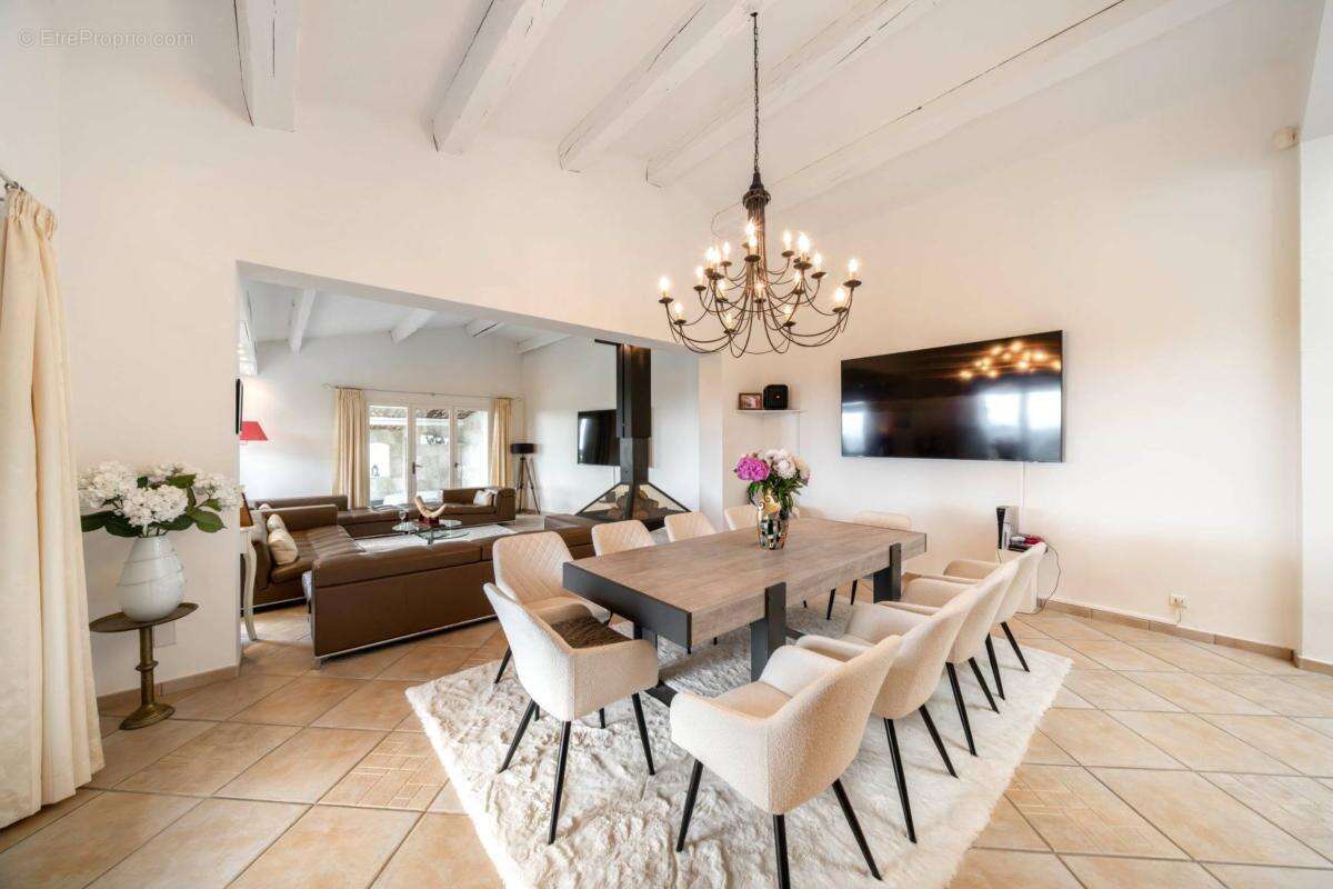 Maison à LE BAR-SUR-LOUP