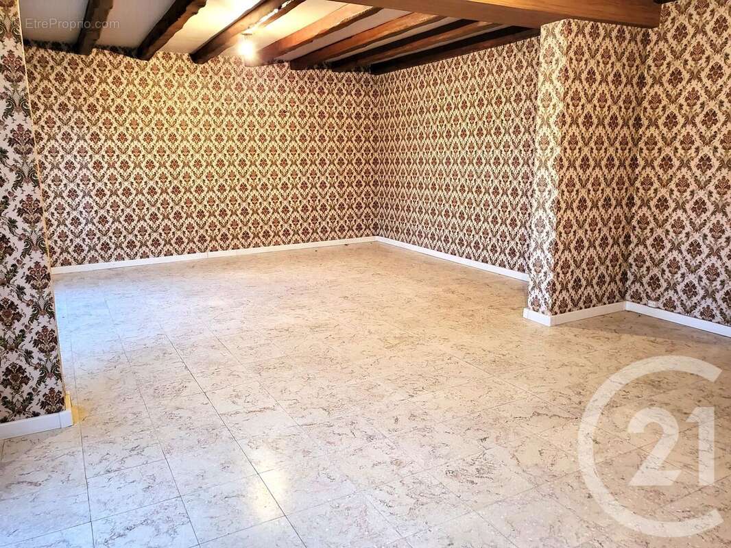 Maison à MONTREUIL-L&#039;ARGILLE