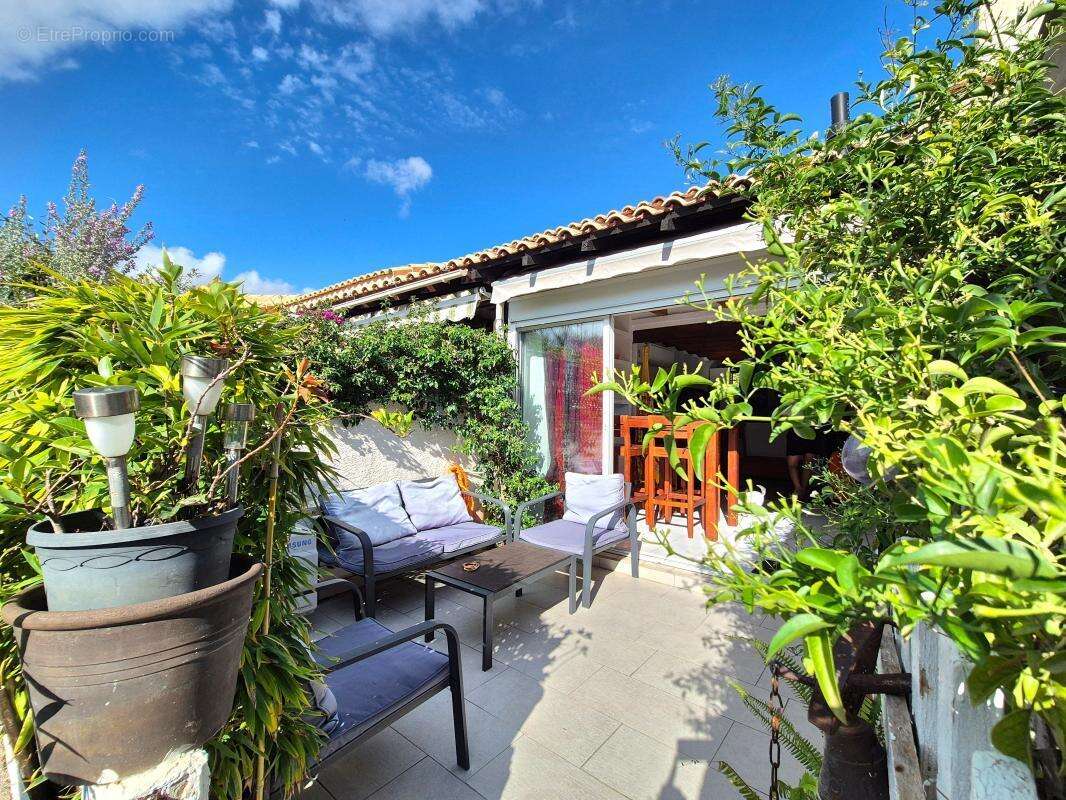 Appartement à SANARY-SUR-MER