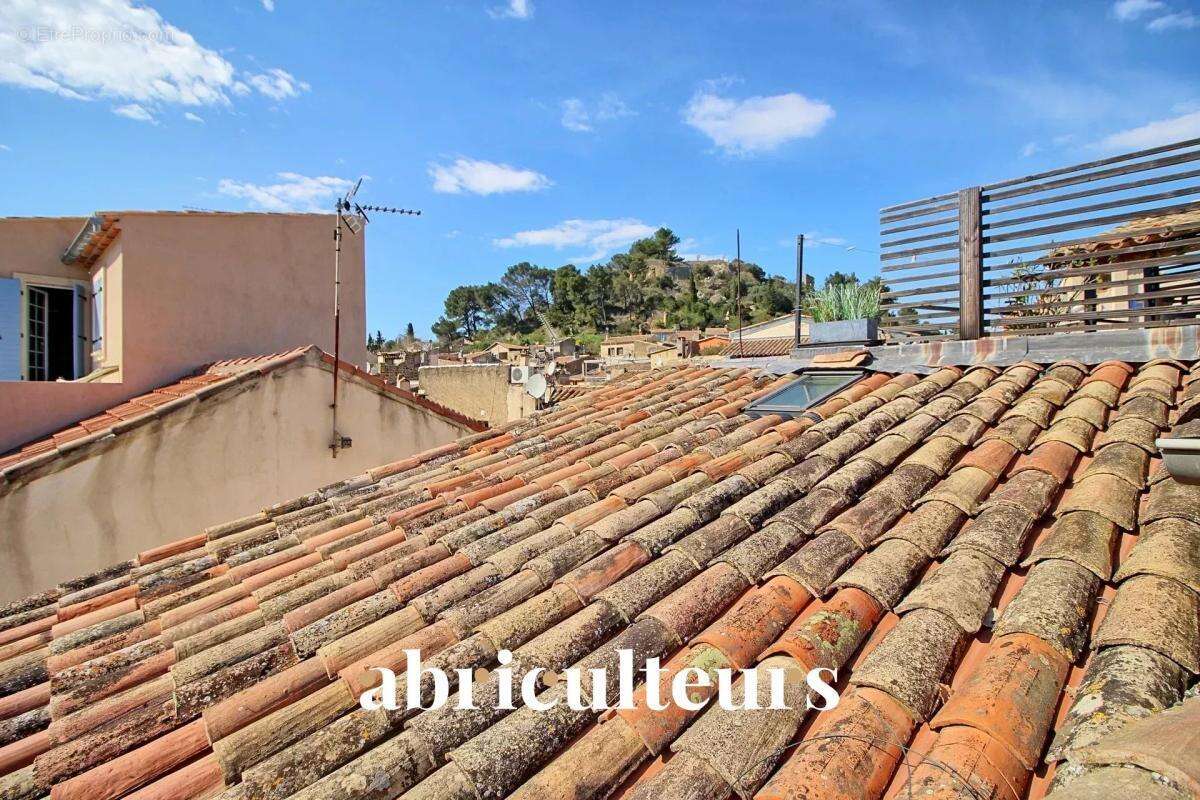 Appartement à ROGNES