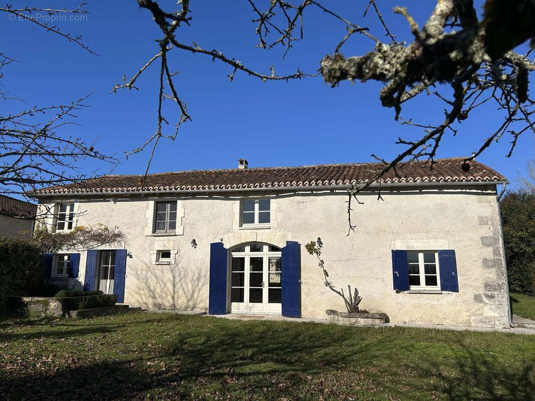 Maison à VERTEILLAC