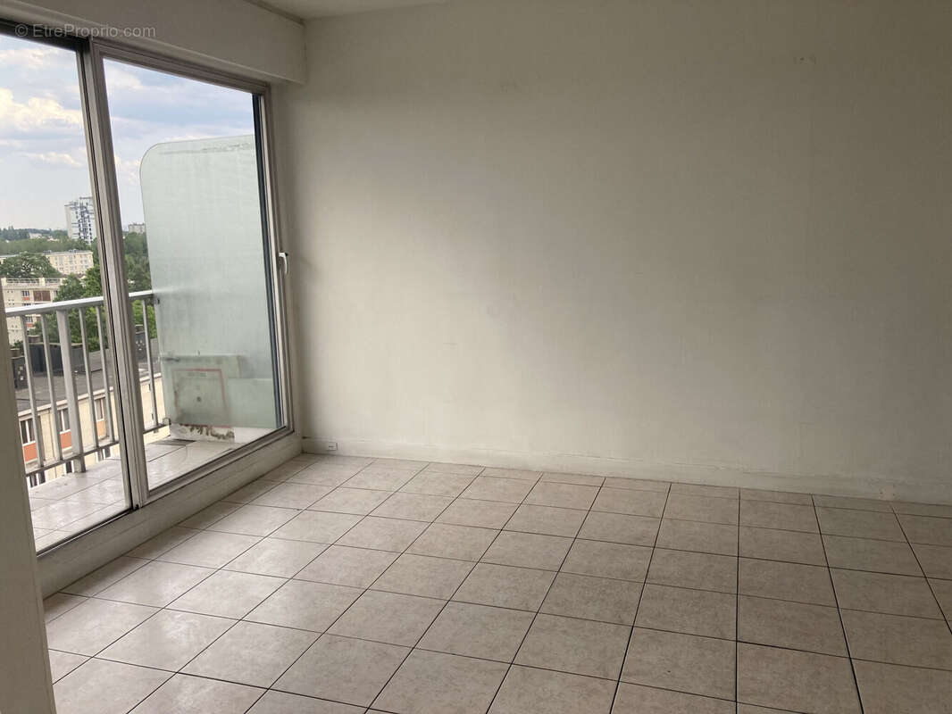 Appartement 58 m² à Sarcelles  - photo 5