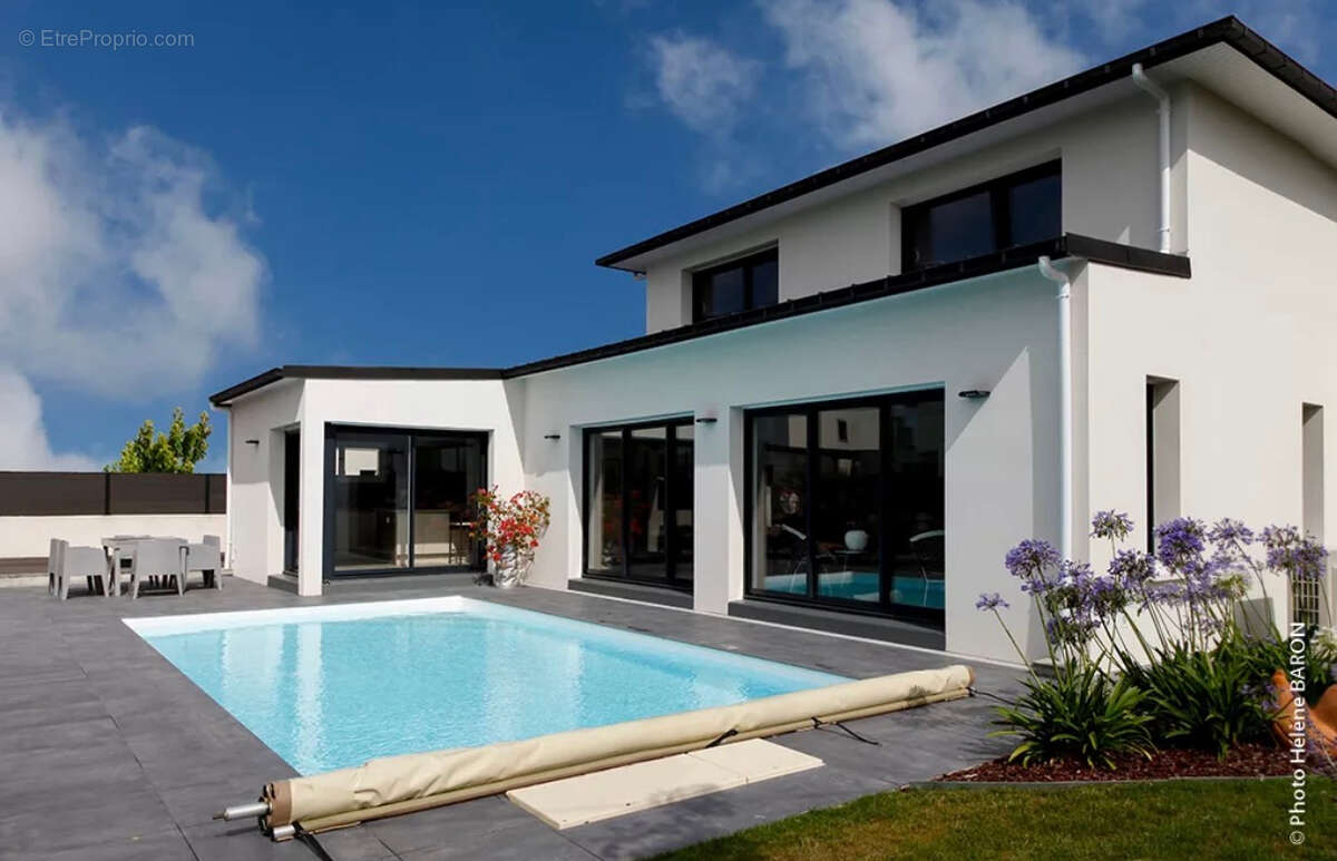 Maison 8 pièce(s) 180 m2 pisicne - photo 4