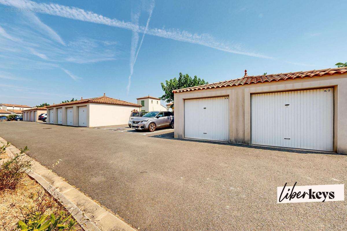 HOMPS : Charmante maison de 64m² avec extérieur vue sur le lac - photo 13