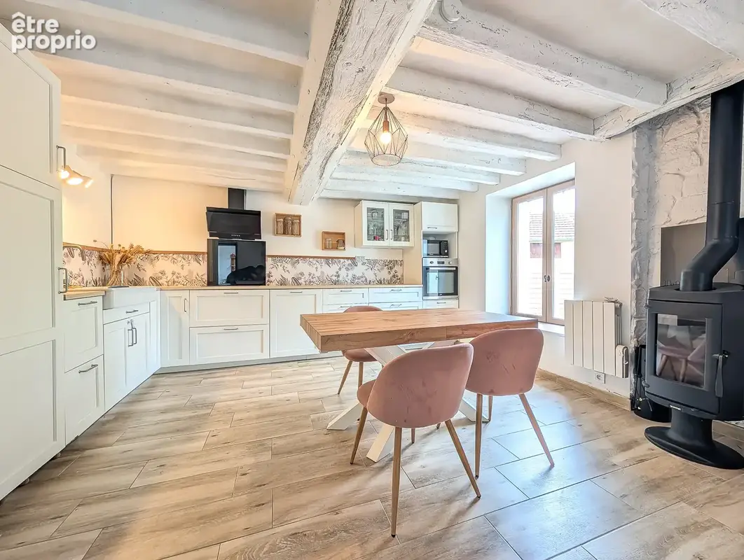 Villa de 140m2 avec 3 chambres en vente à Mareil-Le-Guyon - photo 5