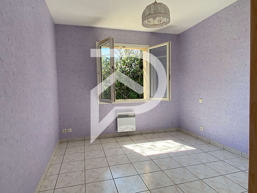 Maison à SAINT-SEURIN-SUR-L&#039;ISLE