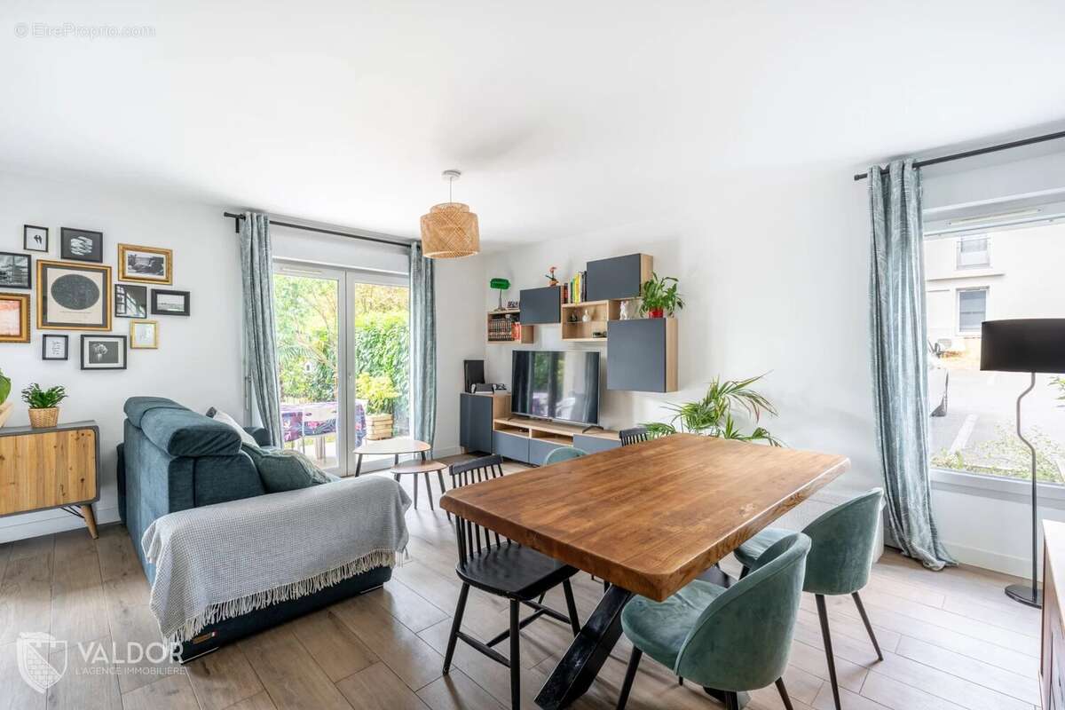 Appartement à ANSE