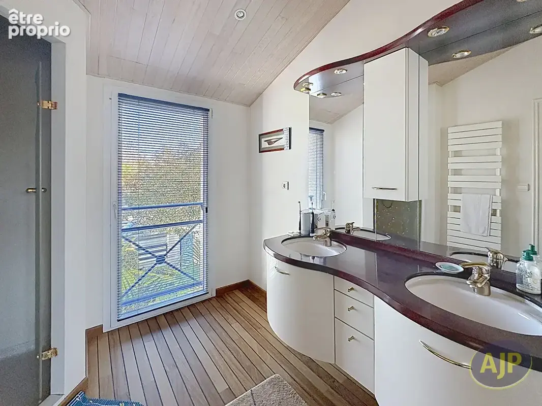 Maison Challans 205 m² avec piscine - photo 8
