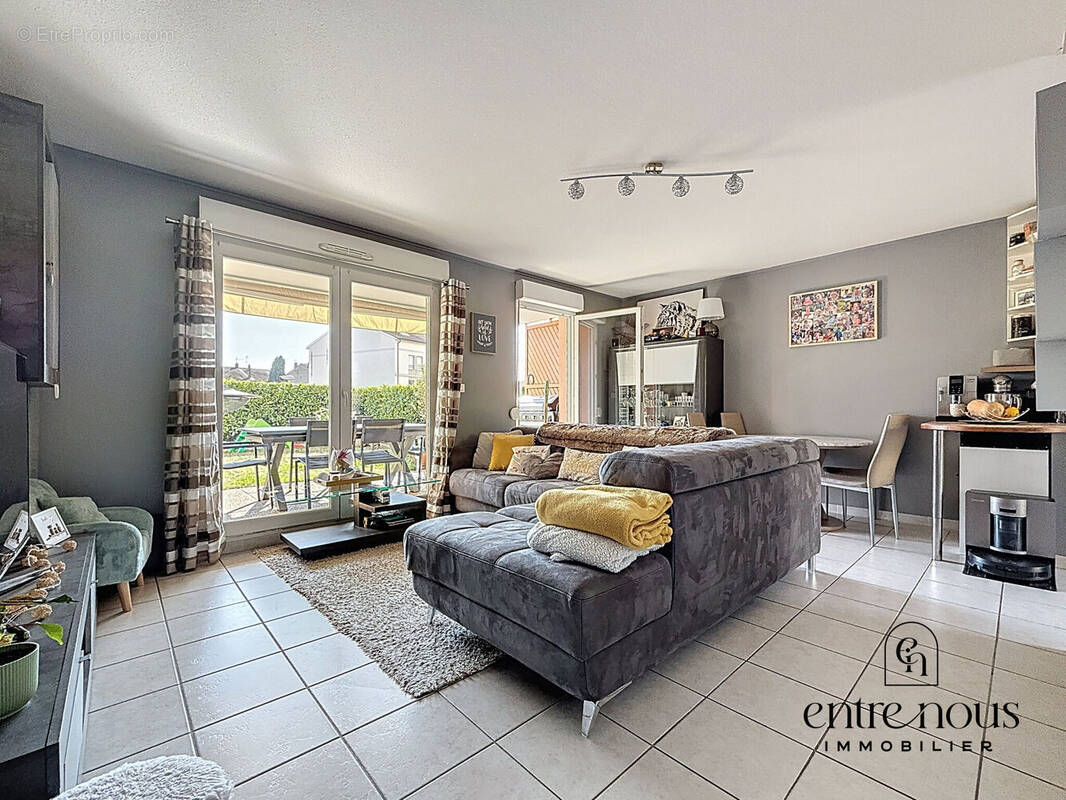 Photo 1 - Appartement à GRIGNY
