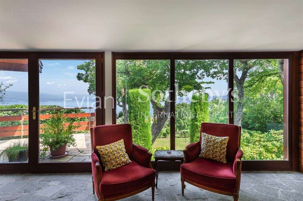 Maison à NEUVECELLE