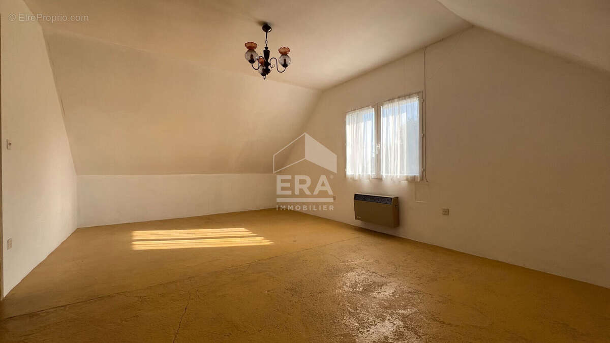 Maison à VIRY-CHATILLON