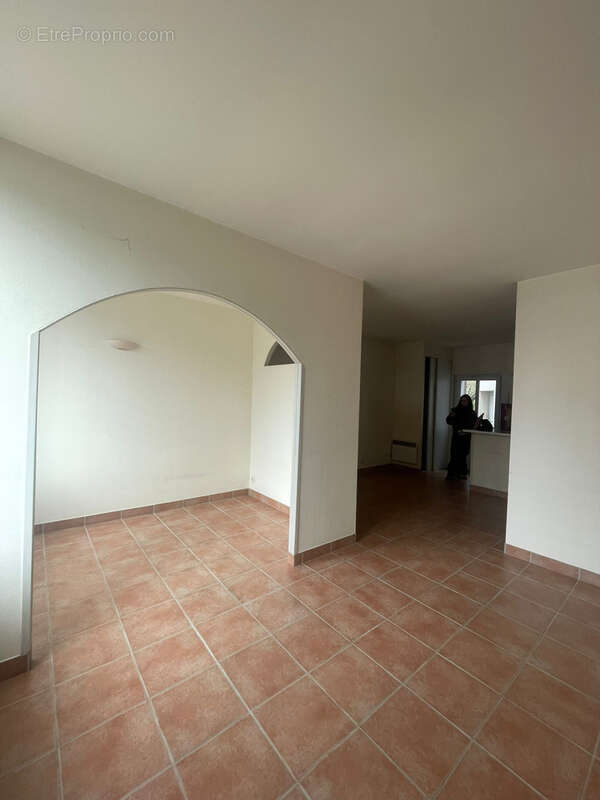 Appartement à SAINT-JEAN-DE-LA-RUELLE