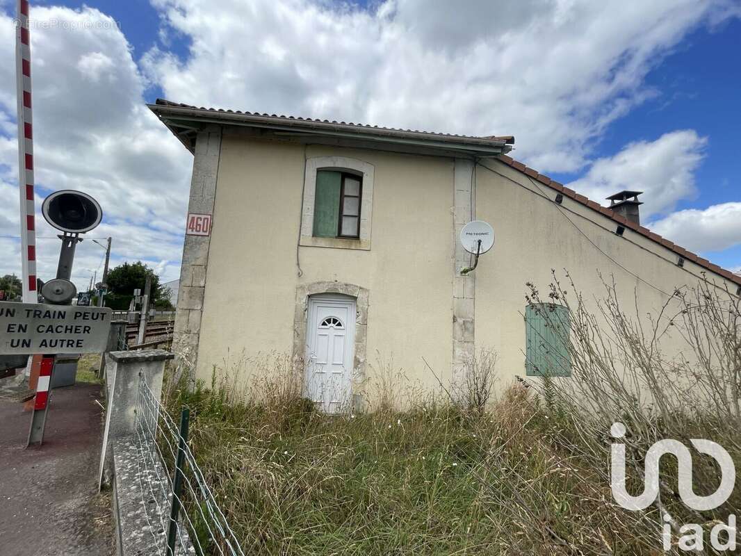Photo 4 - Maison à SAINT-GERMAIN-DE-LUSIGNAN