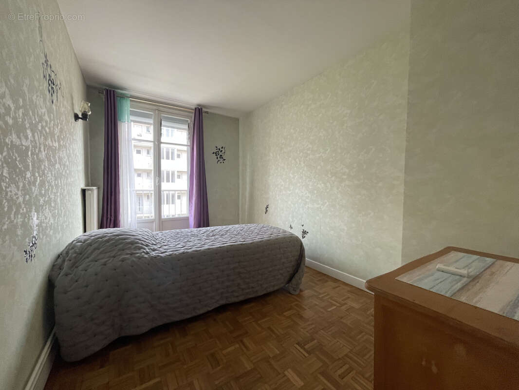 Appartement à MONTROUGE