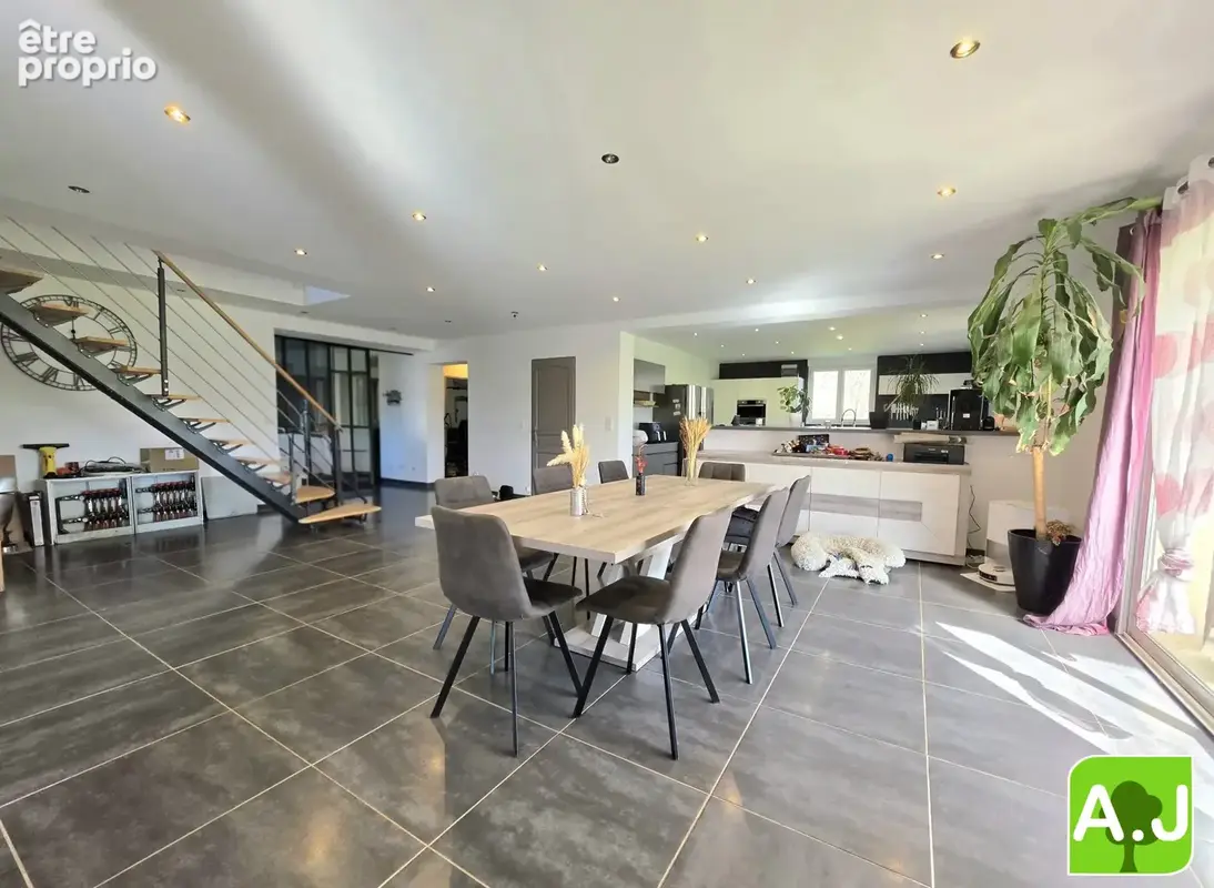 Maison 260 m² à Houdan  - photo 6