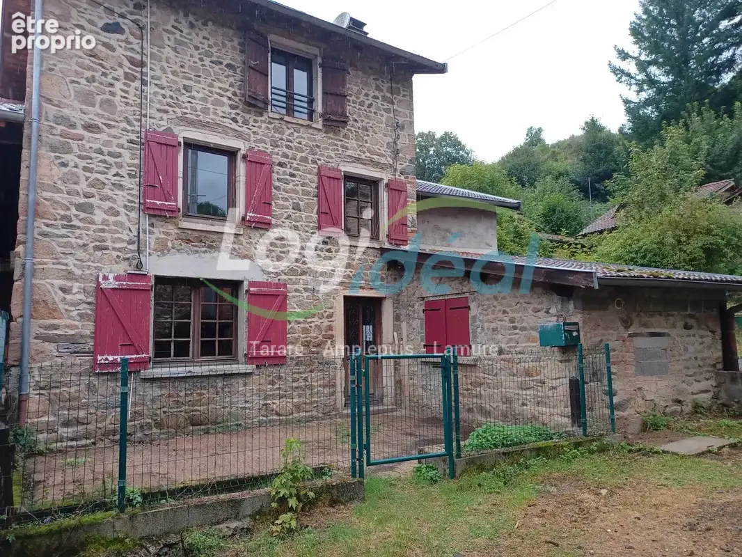 Maison à CLAVEISOLLES