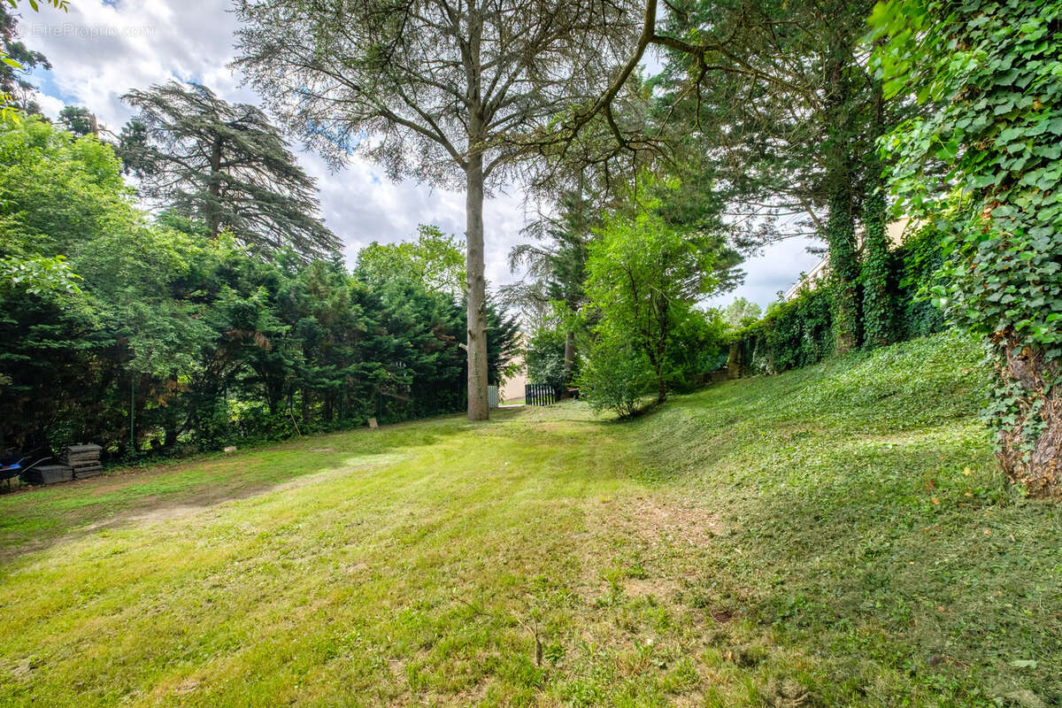 Maison à CHAMPAGNE-AU-MONT-D&#039;OR