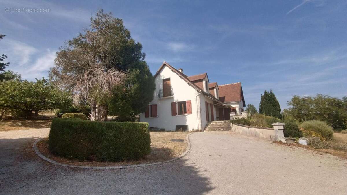 Maison de caractère avec magnifique vue sur la vallée de la Creuse - photo 14