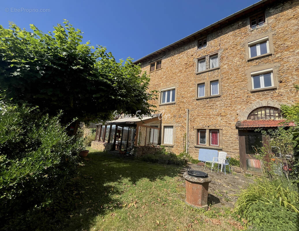 Maison à POLEYMIEUX-AU-MONT-D'OR
