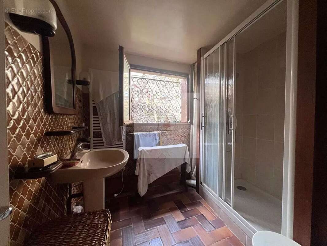 Maison à SAINT-PRIVAT-DE-VALLONGUE