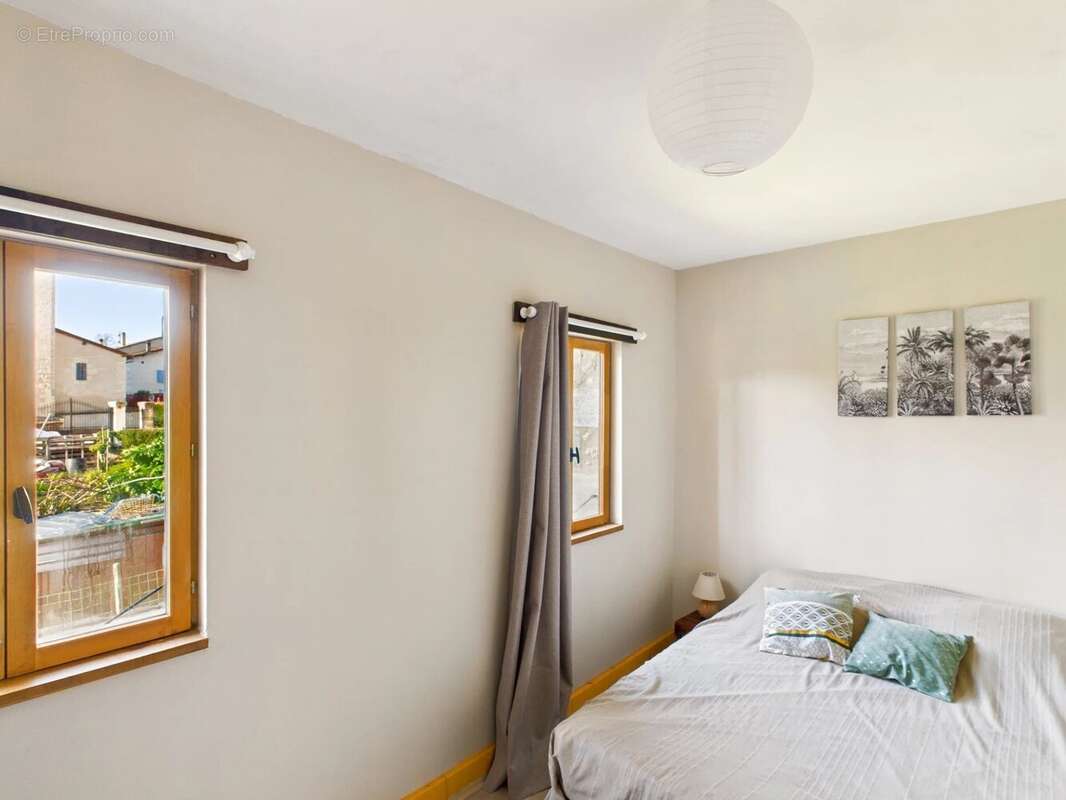 Maison à AUBETERRE-SUR-DRONNE