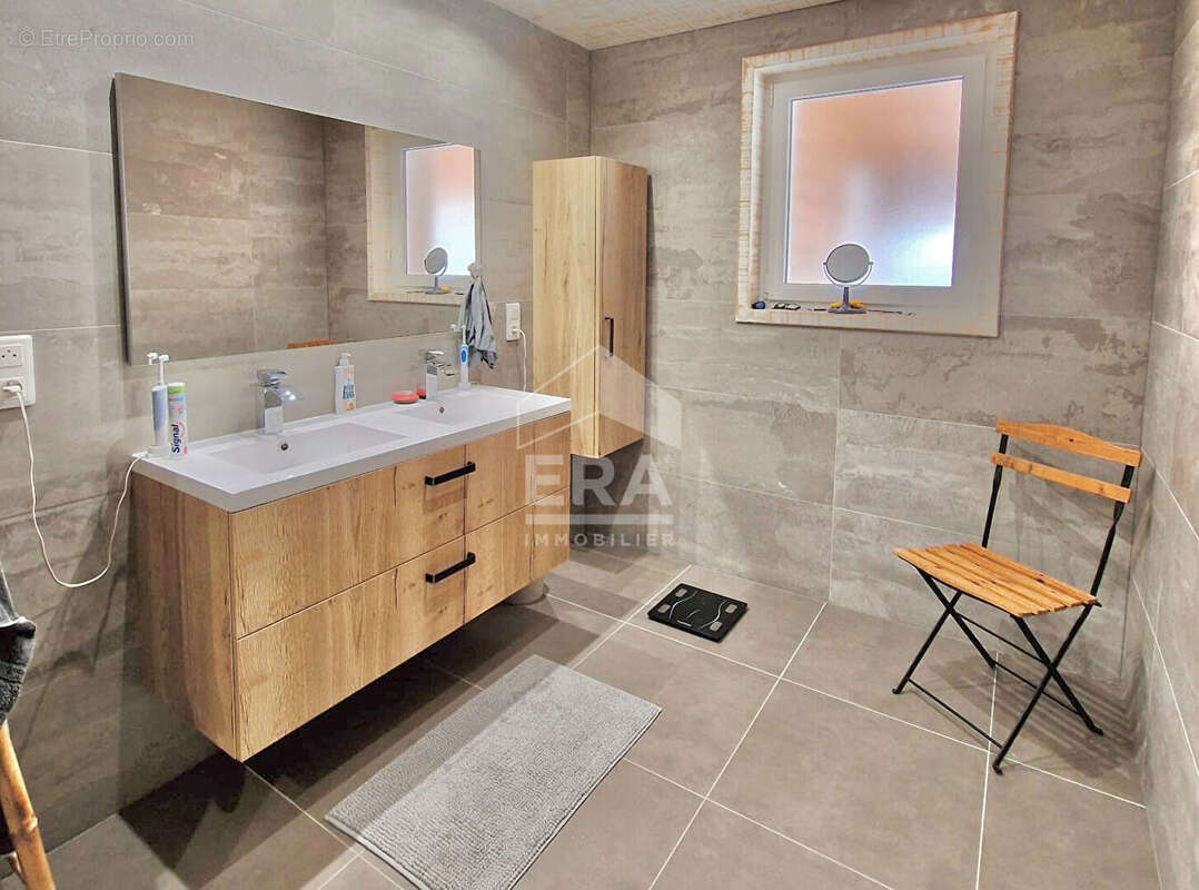 Maison à SAINT-JEAN-DE-LIVERSAY