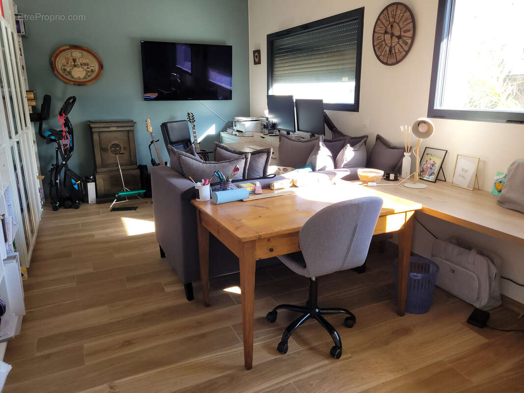 Secteur Clape Superbe Villa neuve de 206m2 sur 1365 m2 de terrain à vendre 697000 €. - photo 25