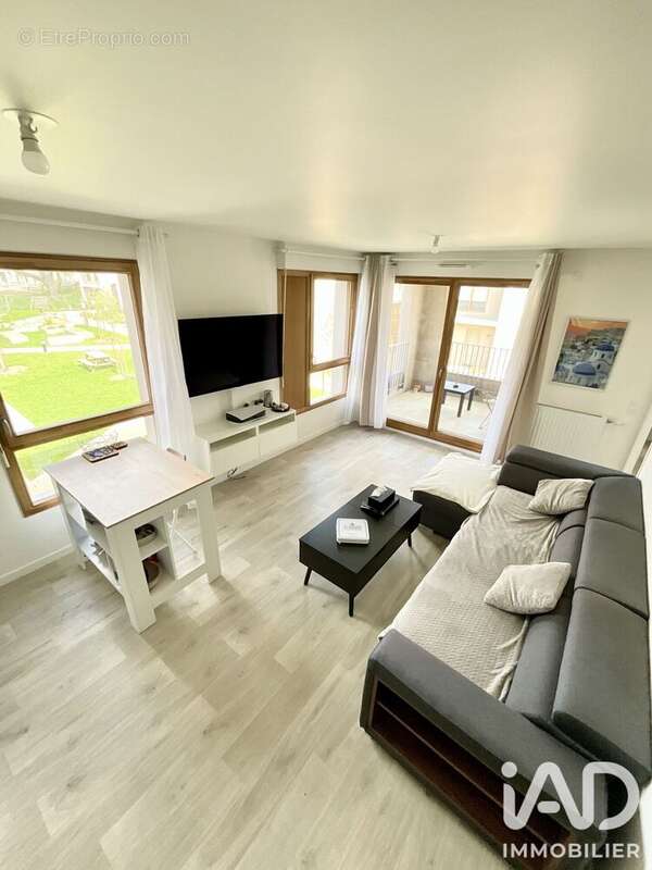 Appartement 42 m² à Arpajon  - photo 4