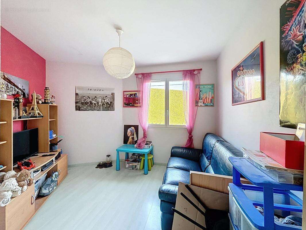 Maison à SAINT-MARTIN-LA-PLAINE