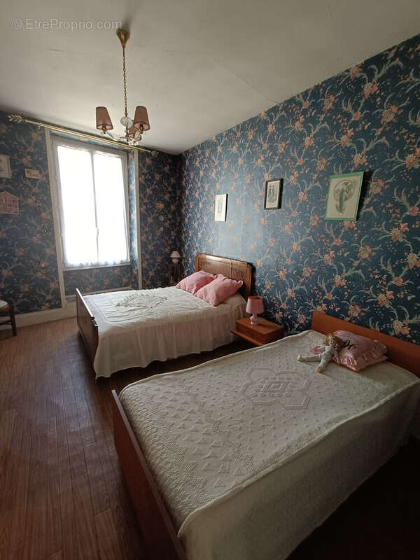 Maison à TOURNON-SAINT-MARTIN