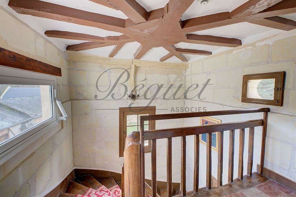 Maison à BEAUMONT-EN-VERON