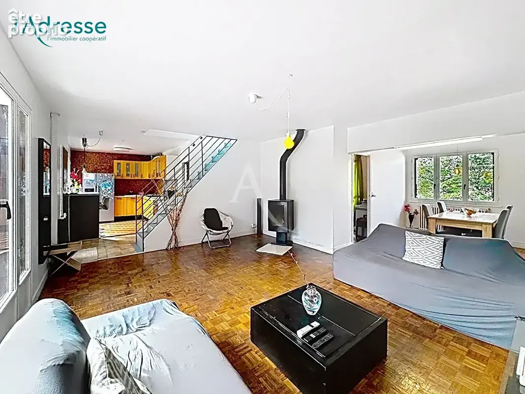 Maison  6 pièces 122 m²  Jardin arboré, sous-sol total, 4 chambres Arpajon 91290 - photo 2