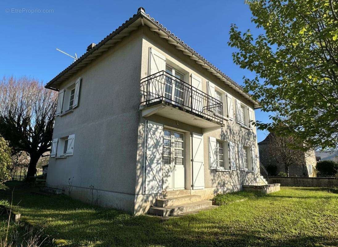 Maison à CAZOULES
