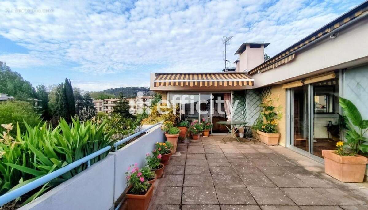 Appartement à AIX-EN-PROVENCE