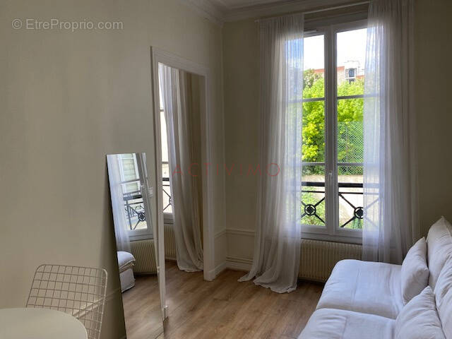 Appartement à PARIS-7E