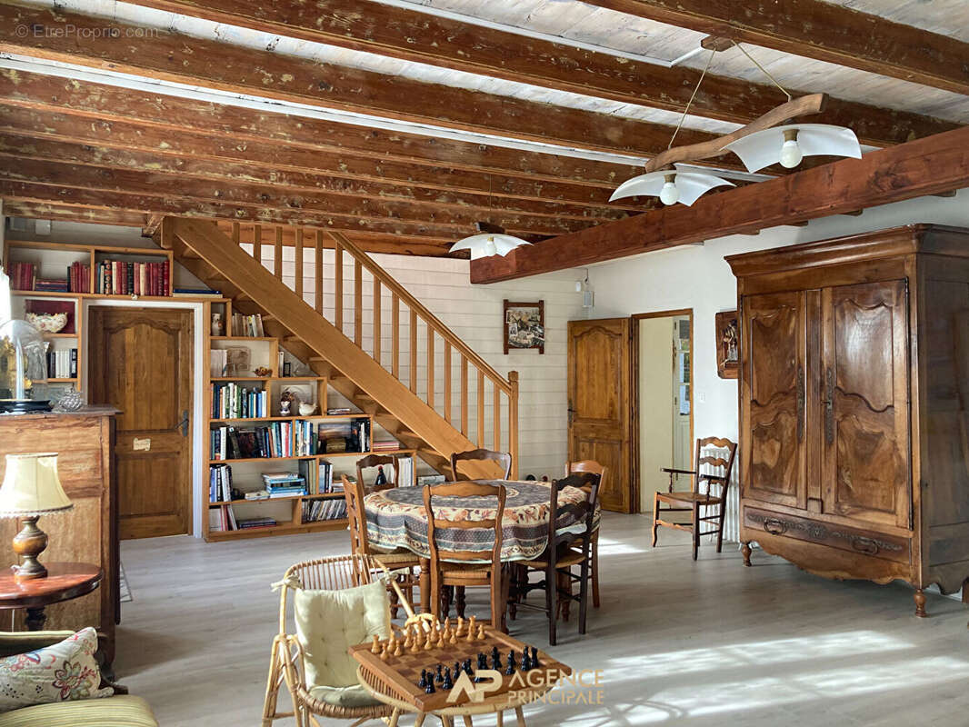 Maison à LE THOU