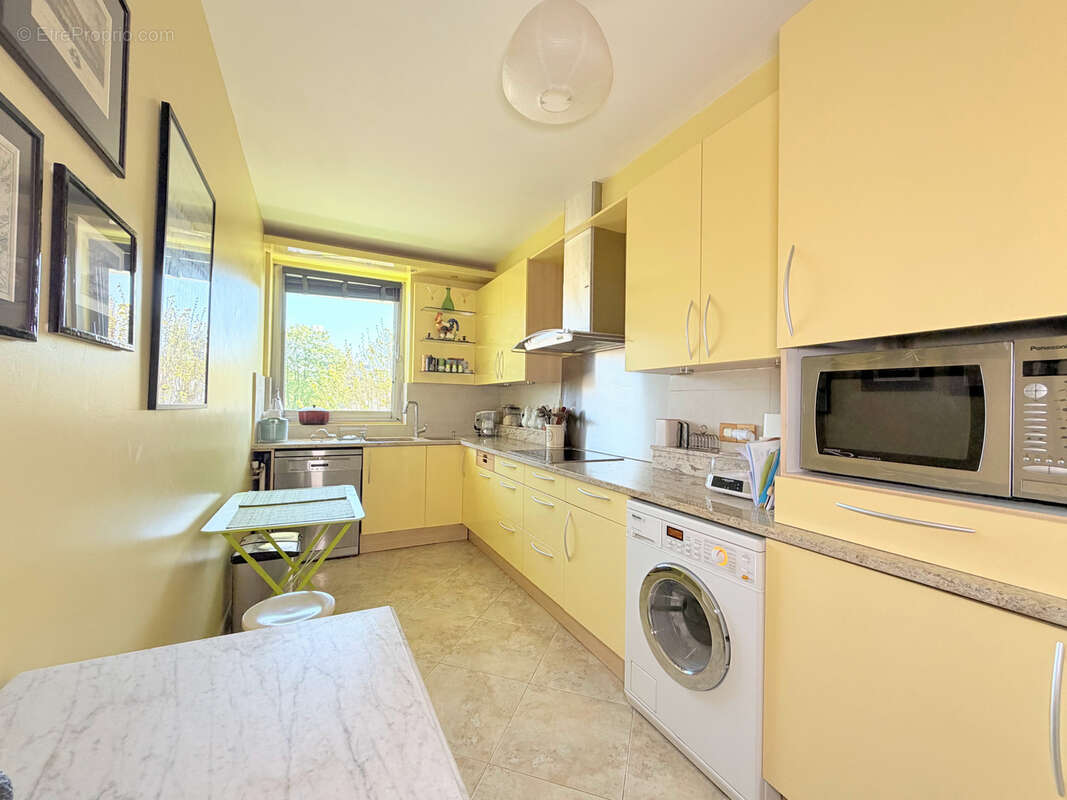 Appartement à RUEIL-MALMAISON