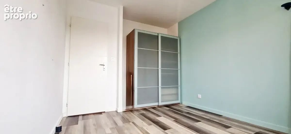 Maison  individuelle recente avec jardin clos et garage - photo 10