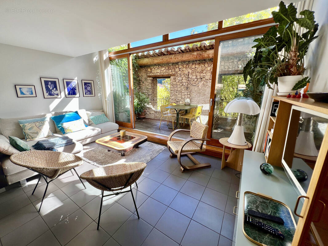 Appartement à VAISON-LA-ROMAINE