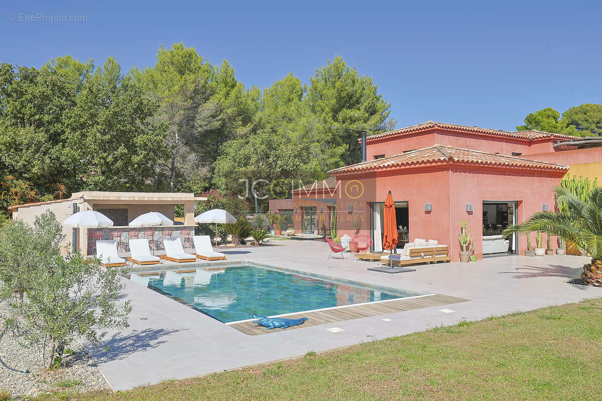 Maison à LA FARLEDE