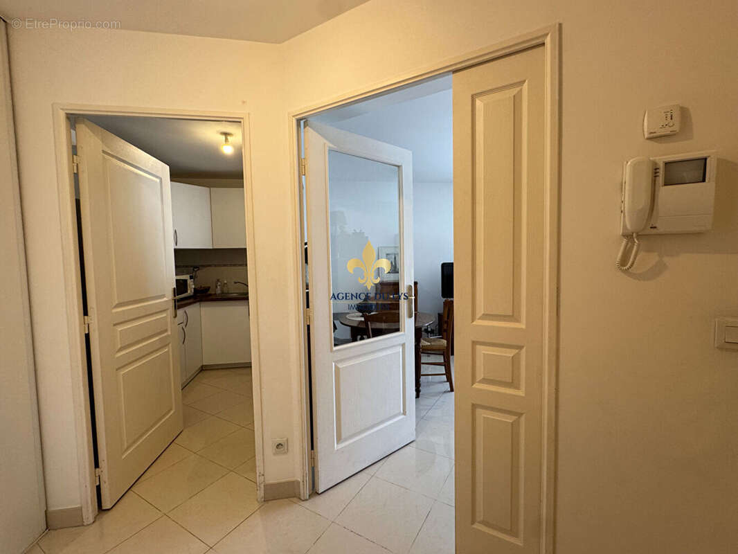 Appartement à LAMORLAYE