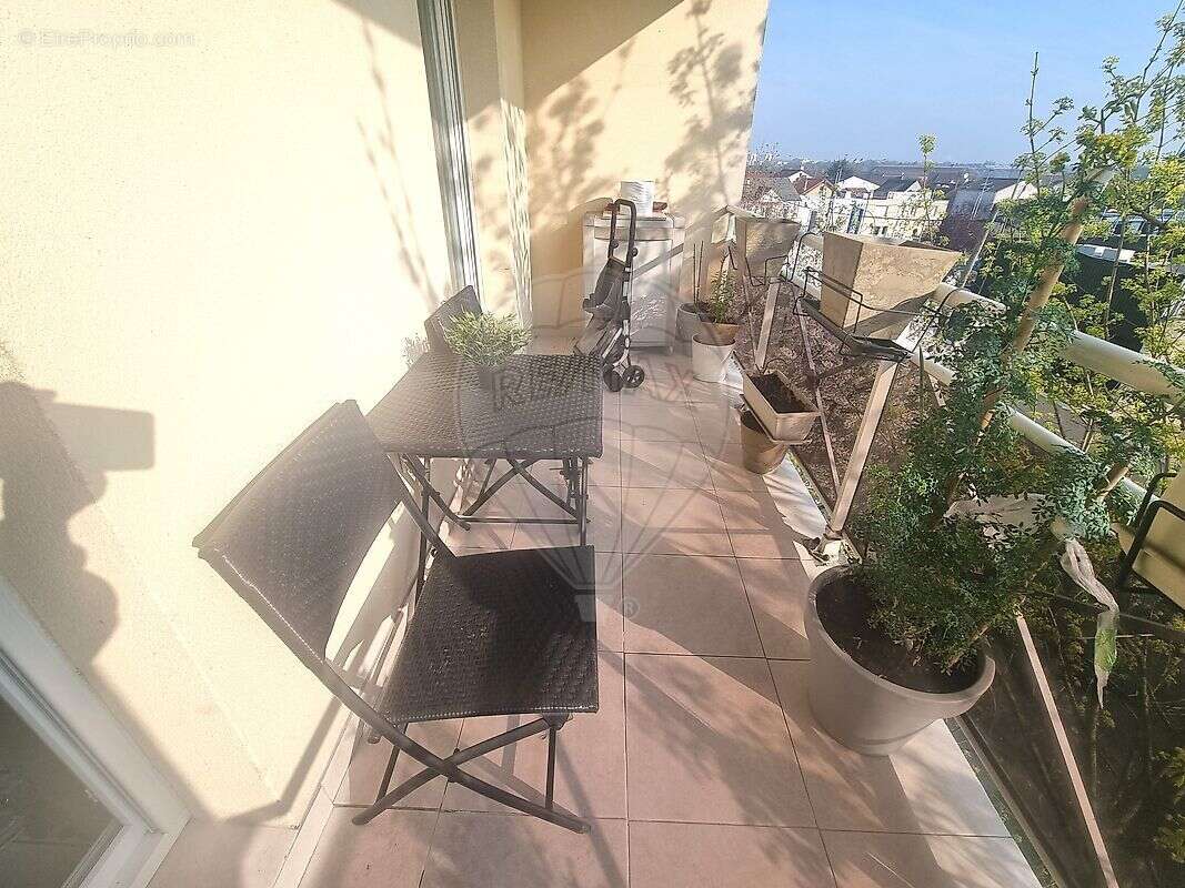 Appartement à LE BLANC-MESNIL