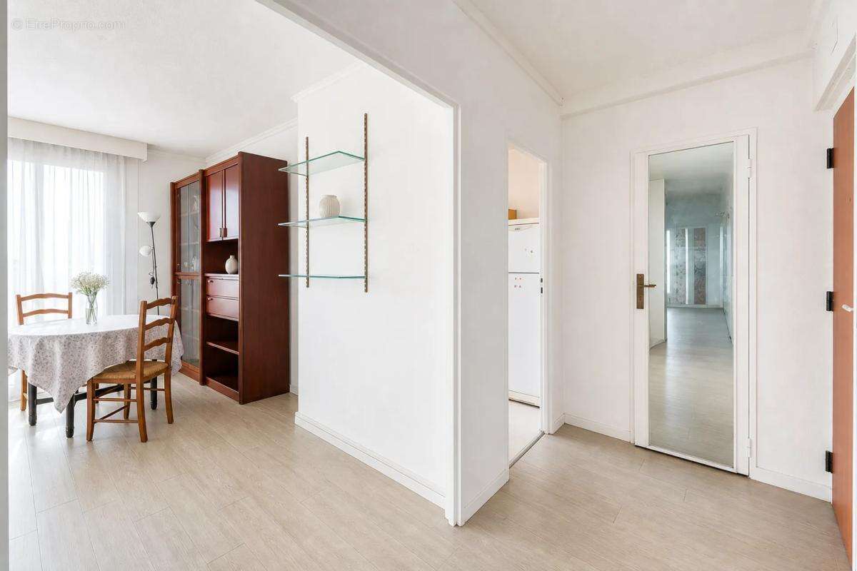 Appartement à SAINT-GRATIEN