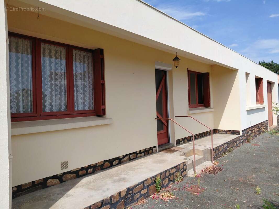 Maison 92 m² à La Garnache  - photo 5