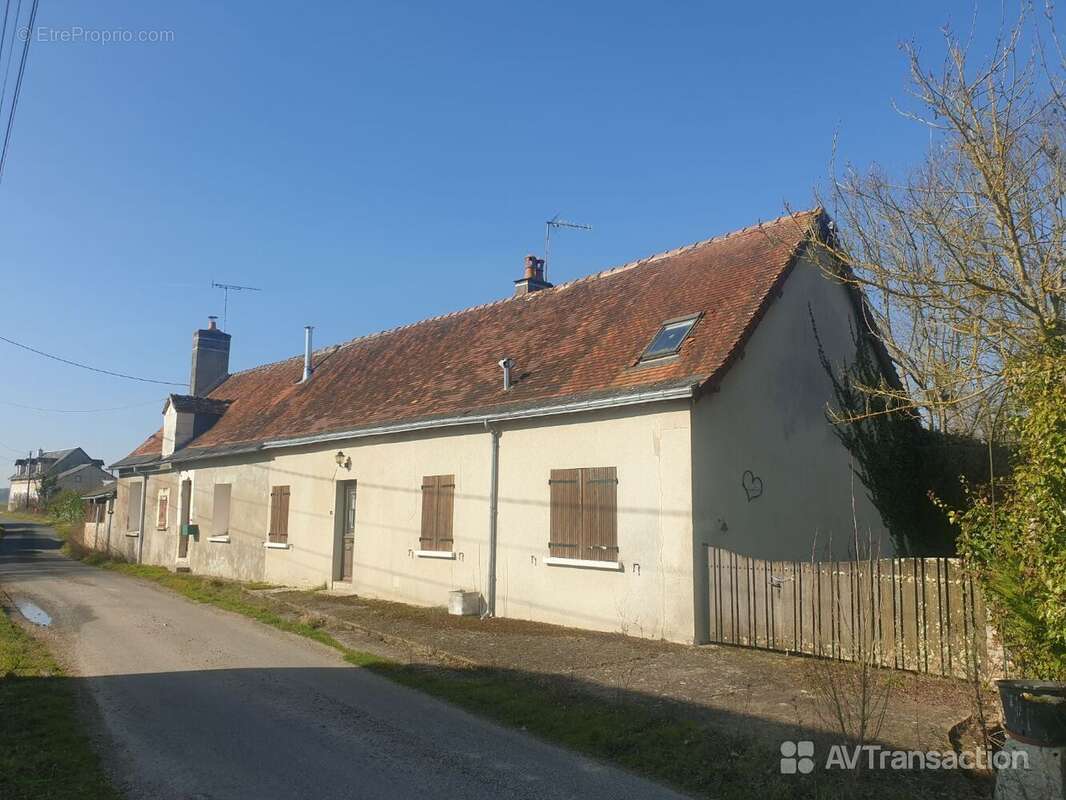 Maison à VILLELOIN-COULANGE