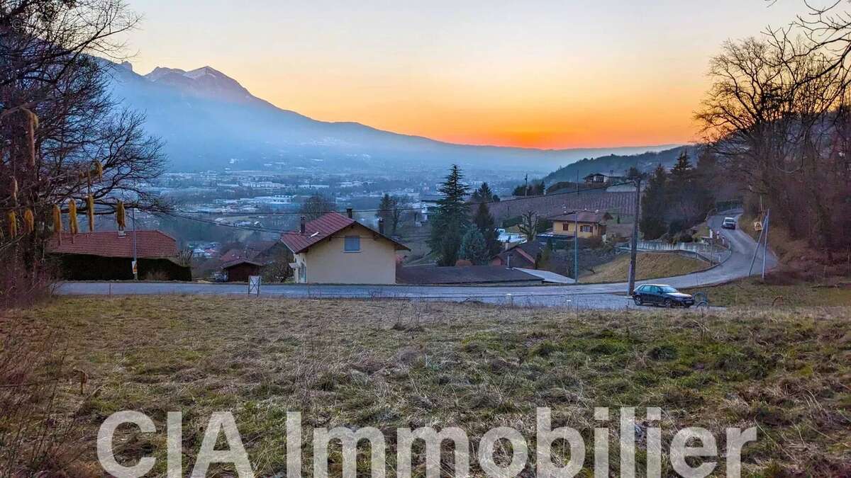 Terrain à AYSE
