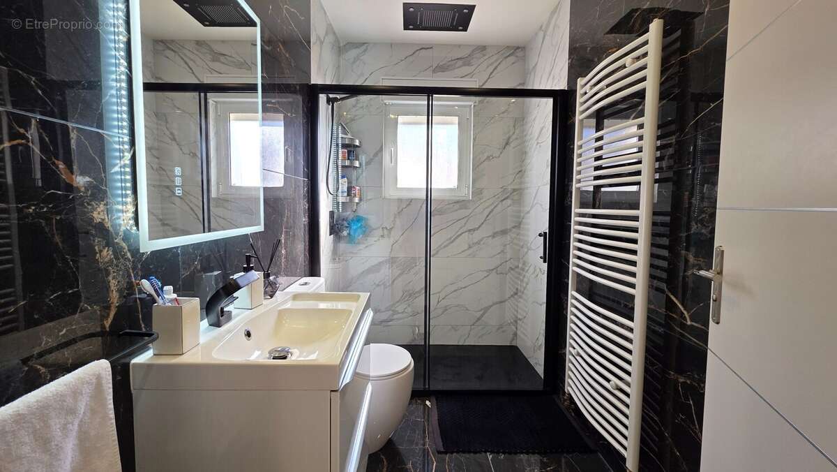 Maison à SAINT-ETIENNE-EN-BRESSE