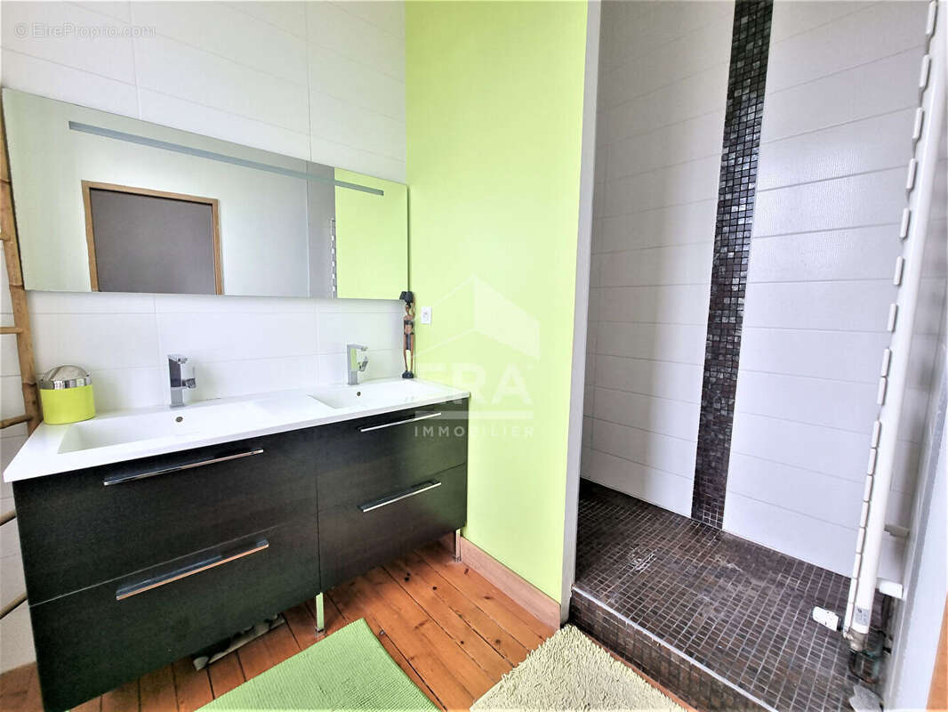 Maison à SAINTE-SOULLE