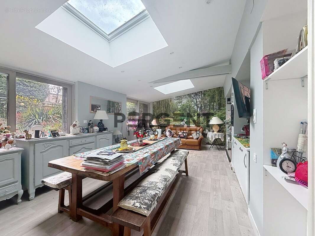 Maison à CHARLEVILLE-MEZIERES